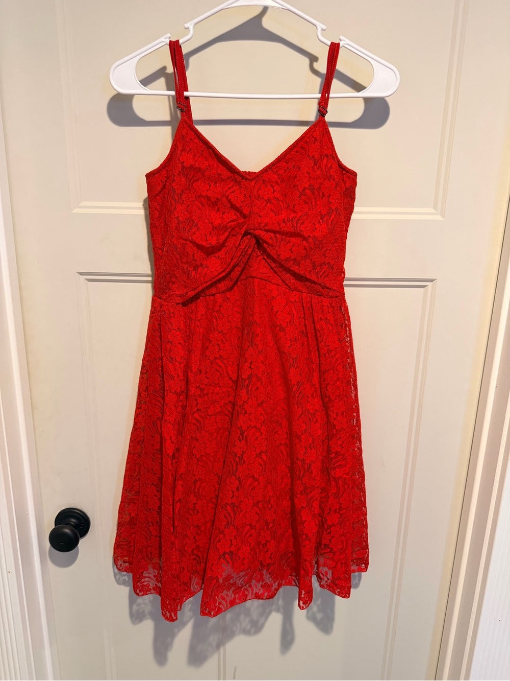 The Vanca Red Lace Spaghetti-Strap Dress - S